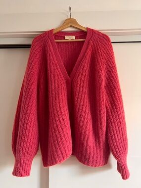 Sezane Pink V‑Neck Cardigan